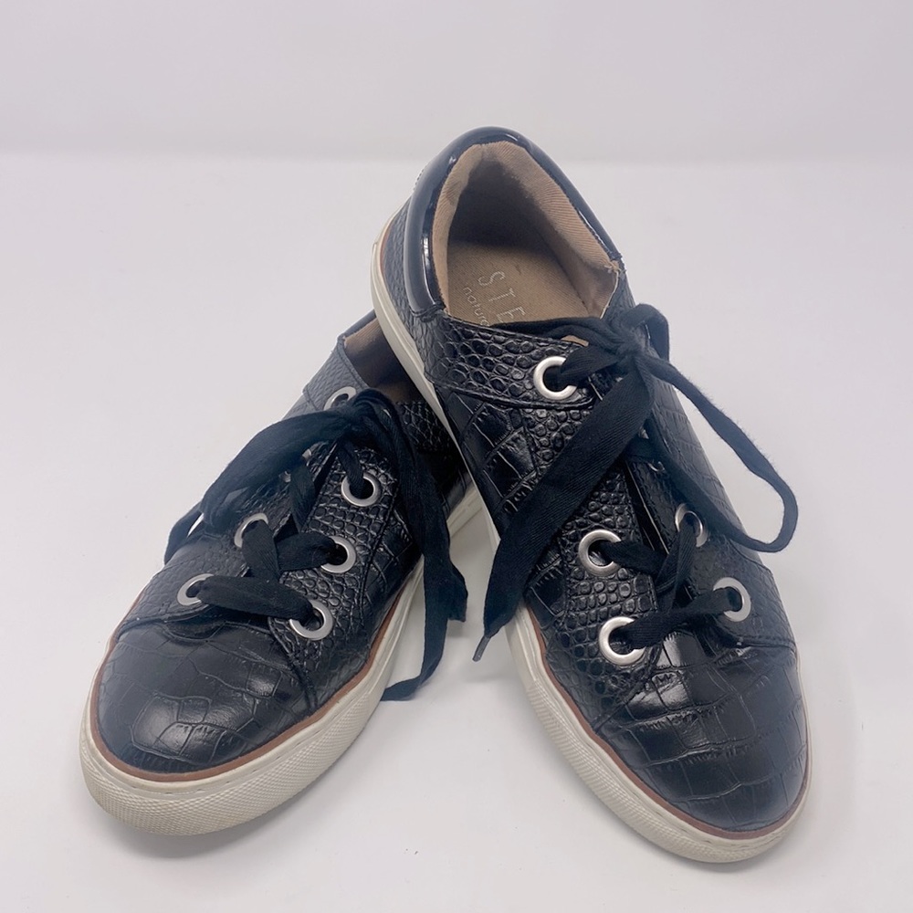 Steven by Steve Madden Natural Comfort Black Sneakers Size 7.5